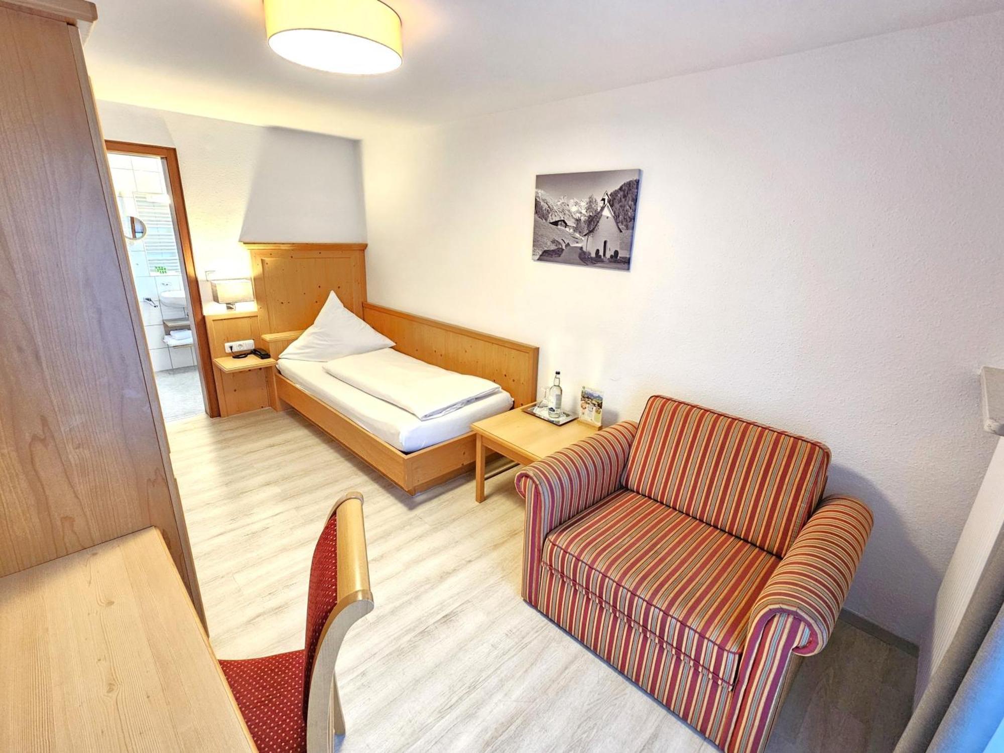 Hotel Cafe Fuggerhof Όμπερσντορφ Εξωτερικό φωτογραφία