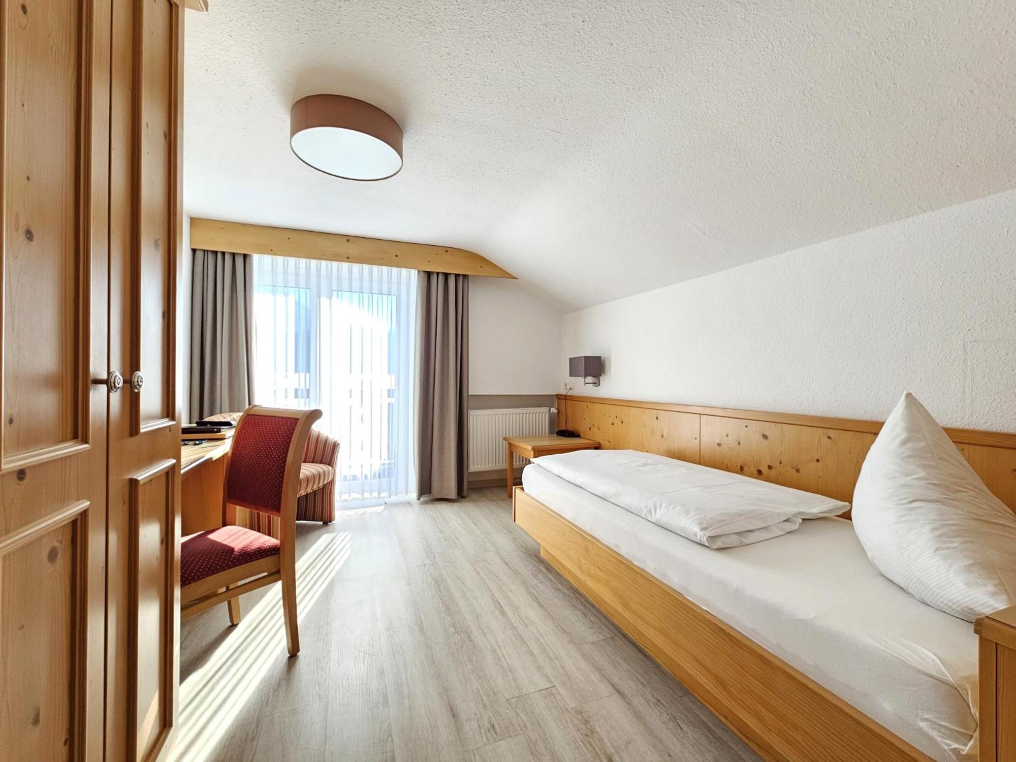 Hotel Cafe Fuggerhof Όμπερσντορφ Εξωτερικό φωτογραφία